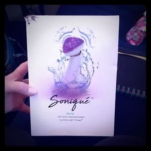 Sonique LED cleansing system